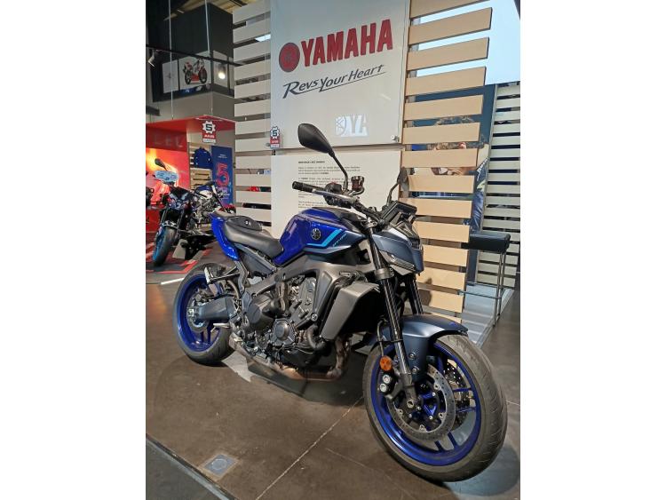 YAMAHA MT-09  Y-AMT