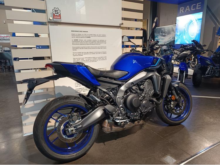 YAMAHA MT-09  Y-AMT