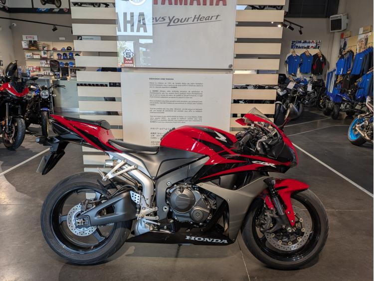 HONDA CBR 600 RR
