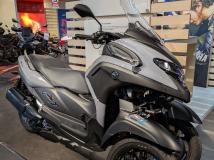 YAMAHA TRICITY 300