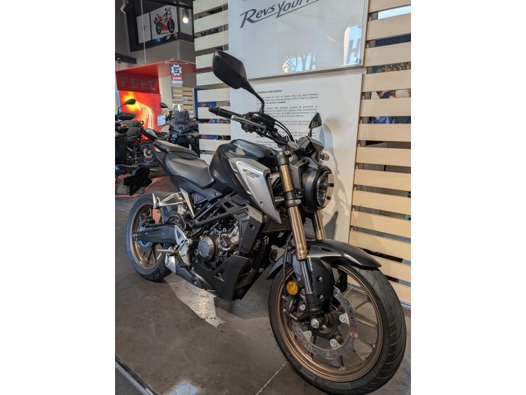 HONDA CB 125 R