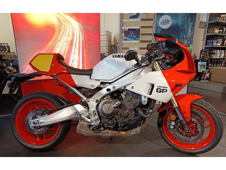 YAMAHA XSR 900 GP