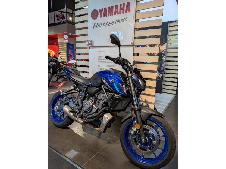 YAMAHA MT-07 a2