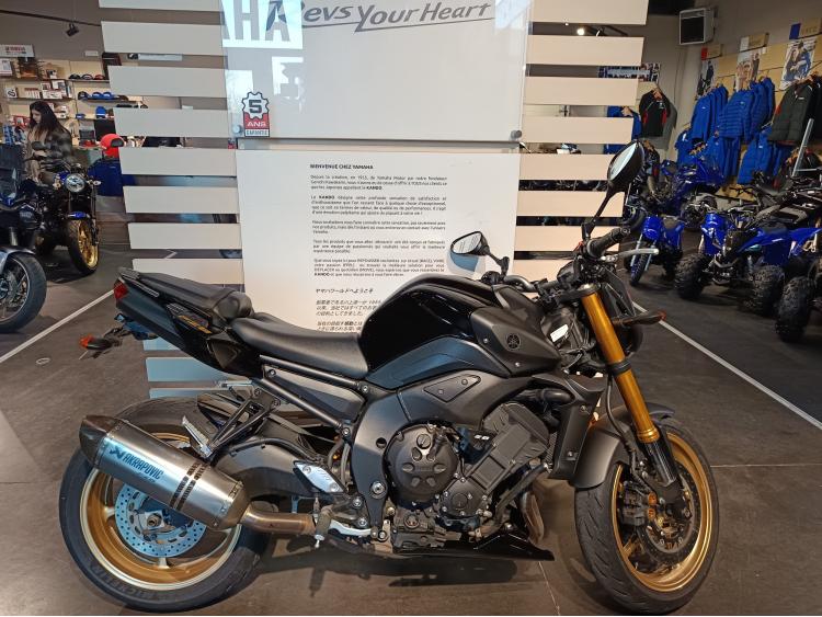 YAMAHA FZ8 SP-R