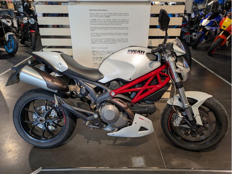 DUCATI 796 MONSTER