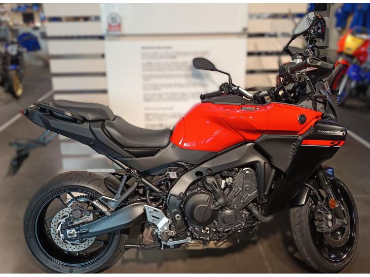 YAMAHA TRACER 9