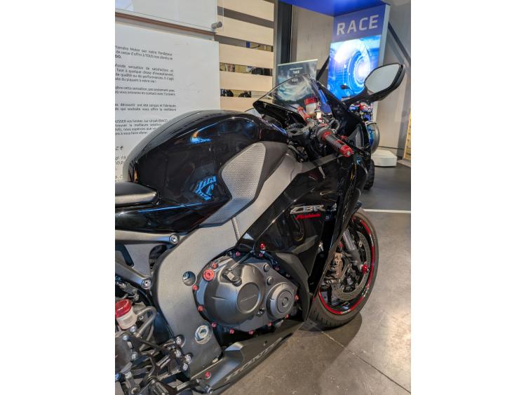 HONDA CBR 1000 FIREBLADE